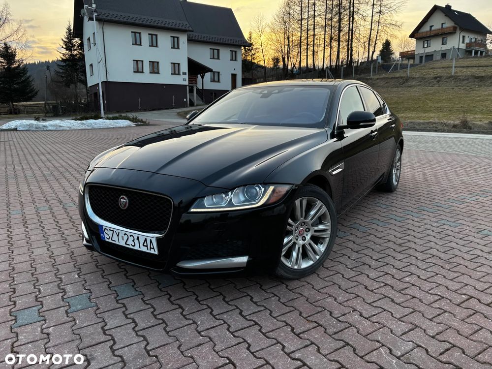 Jaguar XF 35t Prestige - 1
