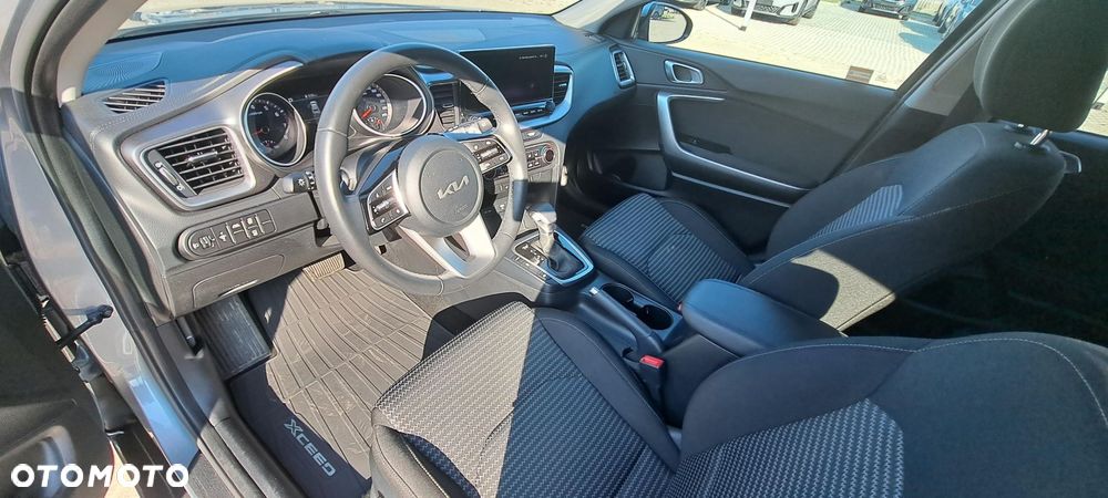 Kia XCeed 1.5 T-GDI M DCT - 24
