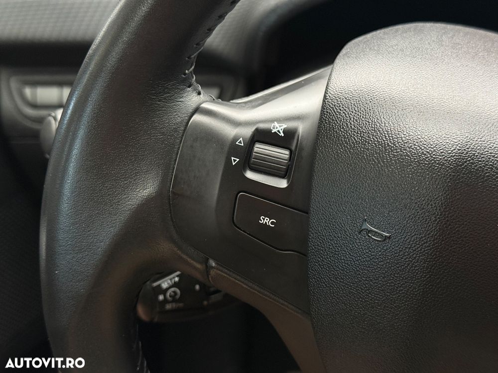 Peugeot 208 PureTech 82 Style - 32