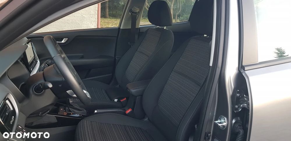 Kia Stonic 1.0 T-GDI 100 OPF DCT7 Vision - 26