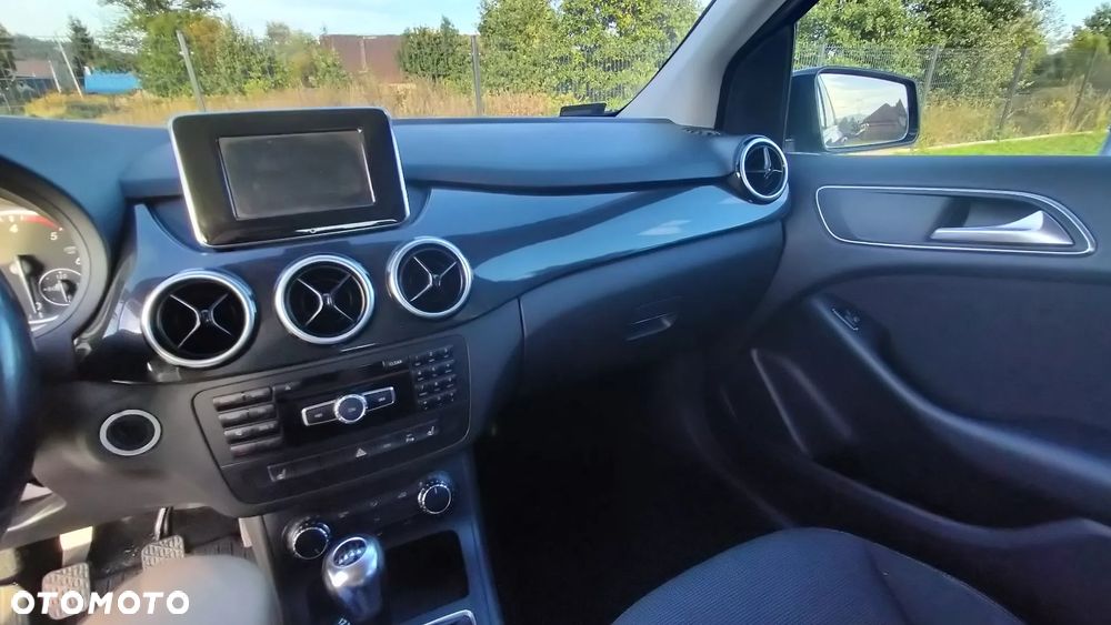 Mercedes-Benz Klasa B 200 CDI - 18