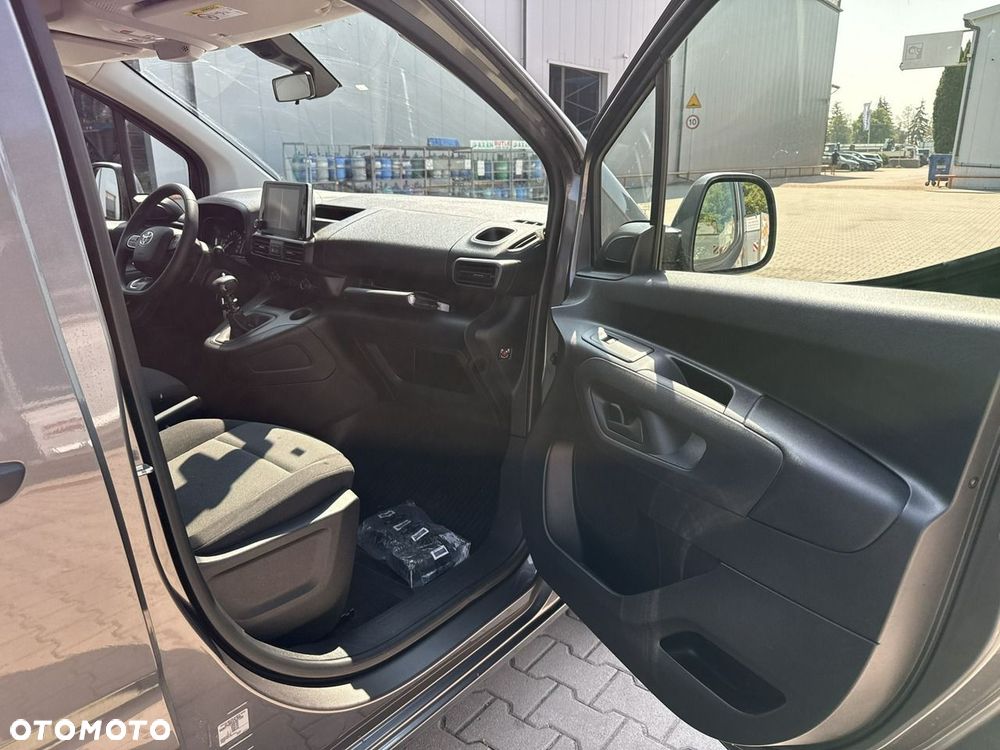 Toyota Proace City - 14