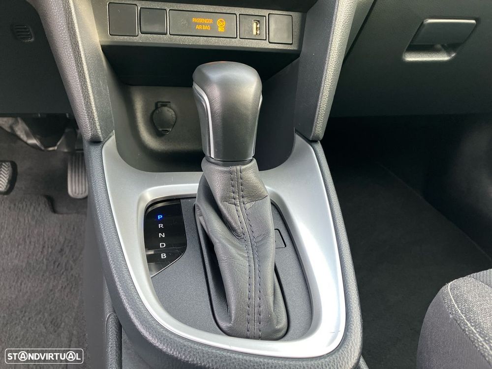 Toyota Yaris Cross 1.5 HDF Comfort Plus - 24