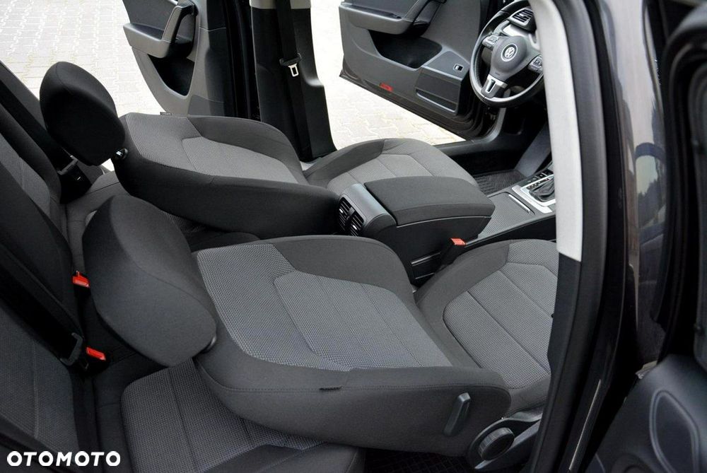 Volkswagen Passat - 21