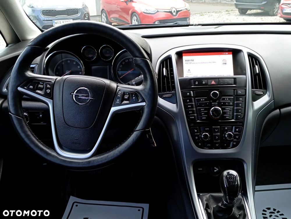 Opel Astra 1.4 Turbo Cosmo - 15