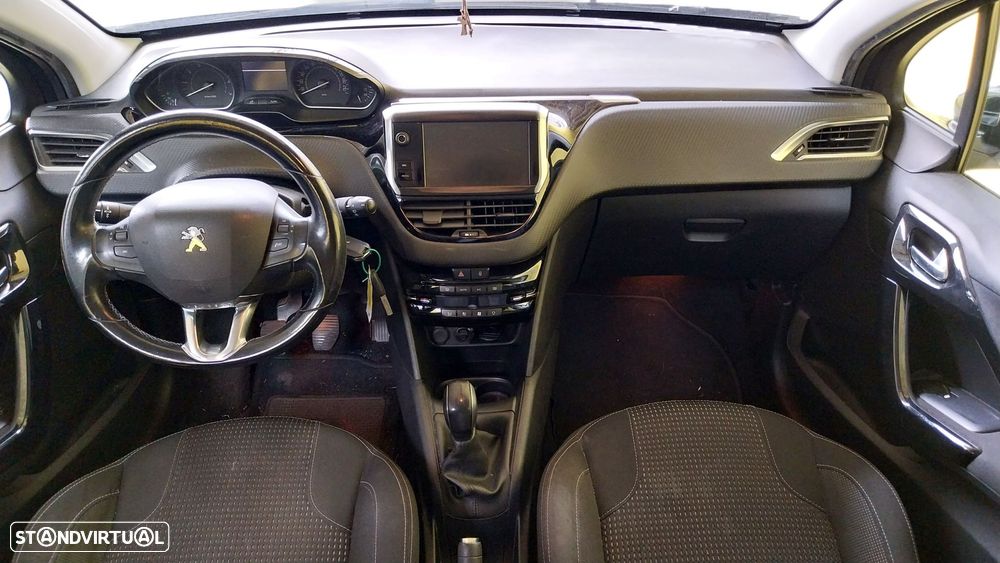 Peugeot 208 1.2 PureTech Active - 15