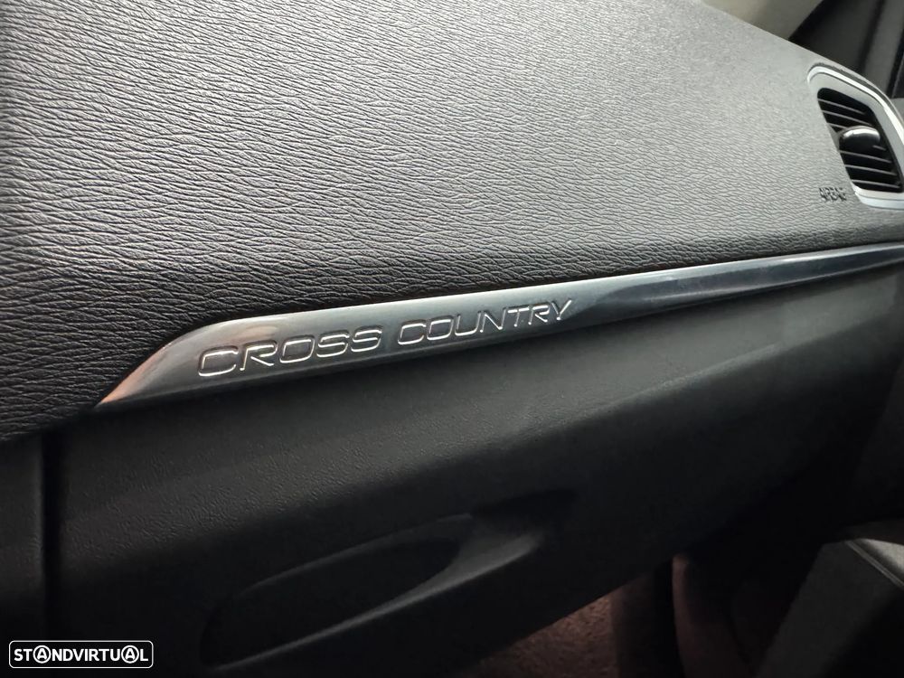 Volvo V40 Cross Country 2.0 D3 Volvo Ocean Race - 25