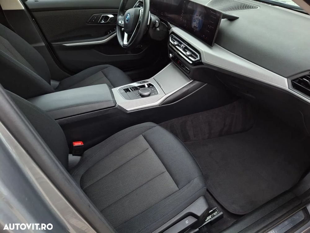 BMW Seria 3 320e AT PHEV - 11