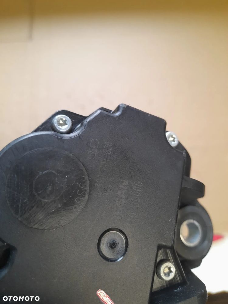 Nissan Qashqai J10 Lift Silniczek wycieraczek 0390201820 - 3