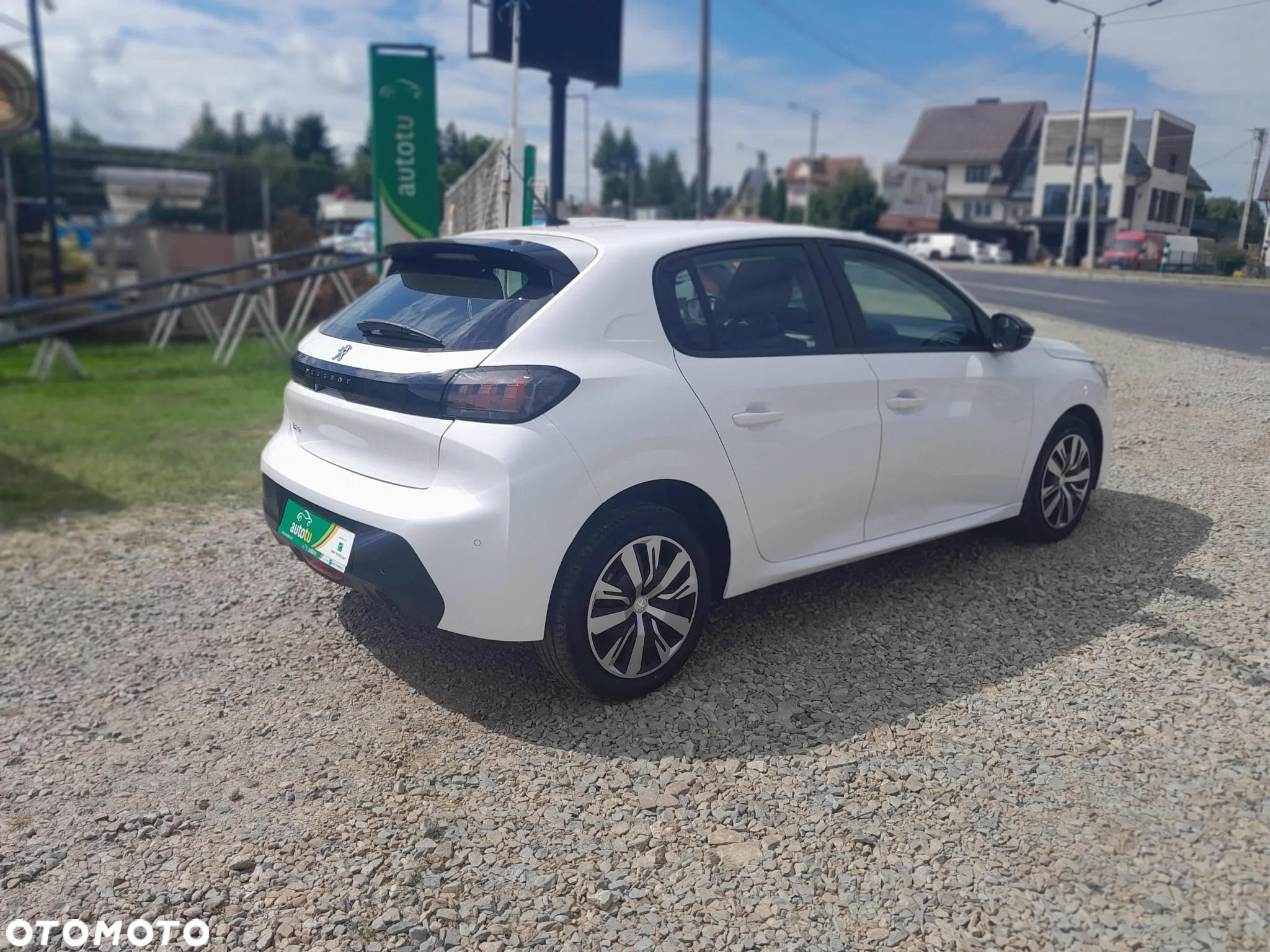 Peugeot 208 1.5 BlueHDi Allure S&S - 5