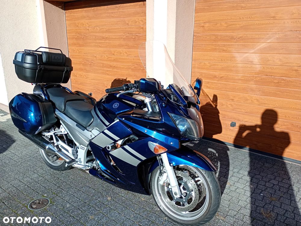 Yamaha FJR - 18