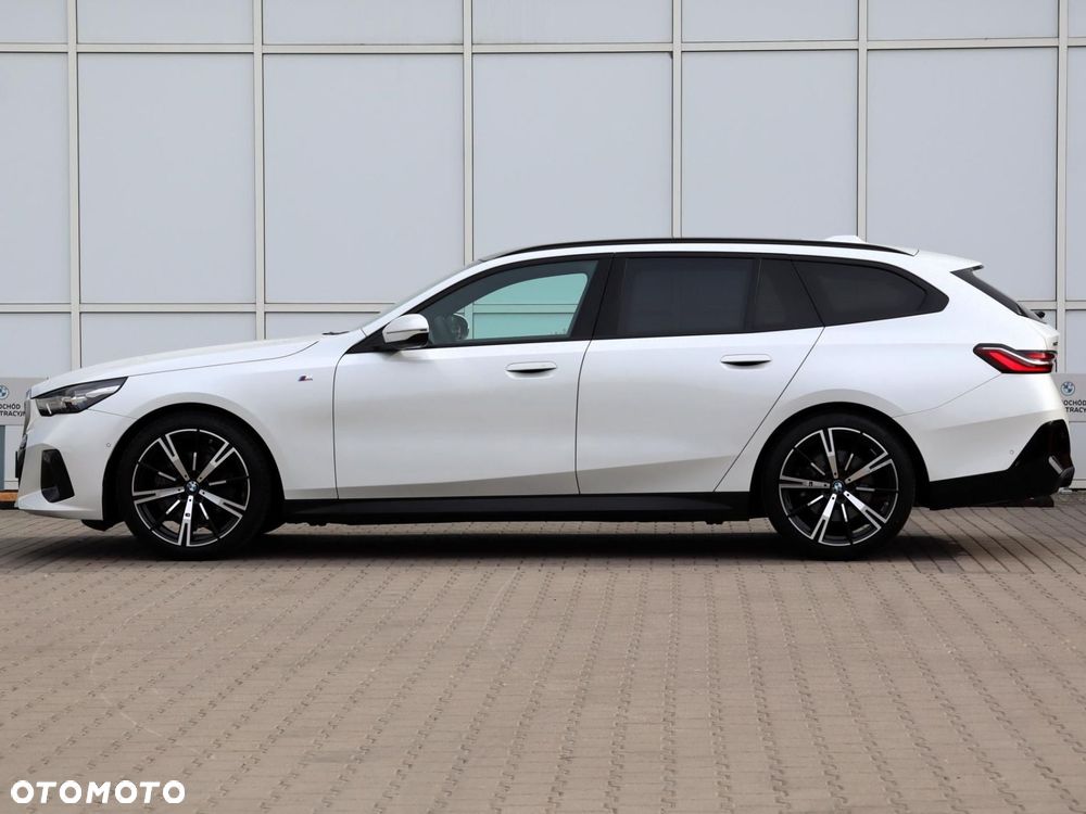 BMW Seria 5 520d xDrive mHEV M Sport - 3