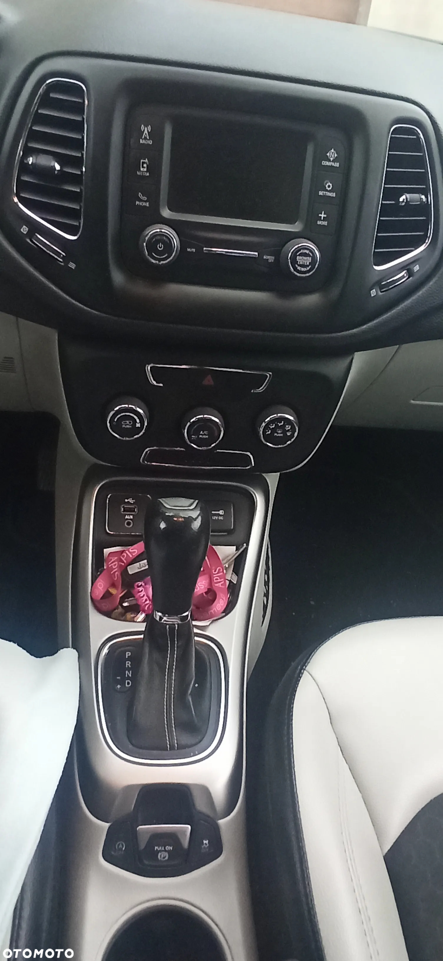 Jeep Compass - 22