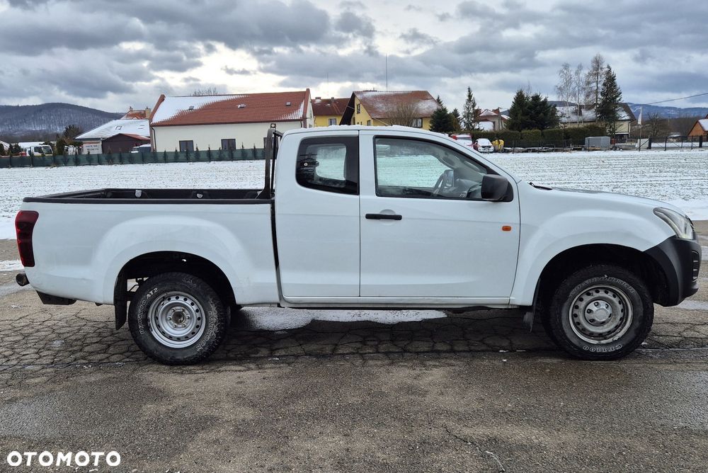 Isuzu D-Max 1.9 DC L - 4