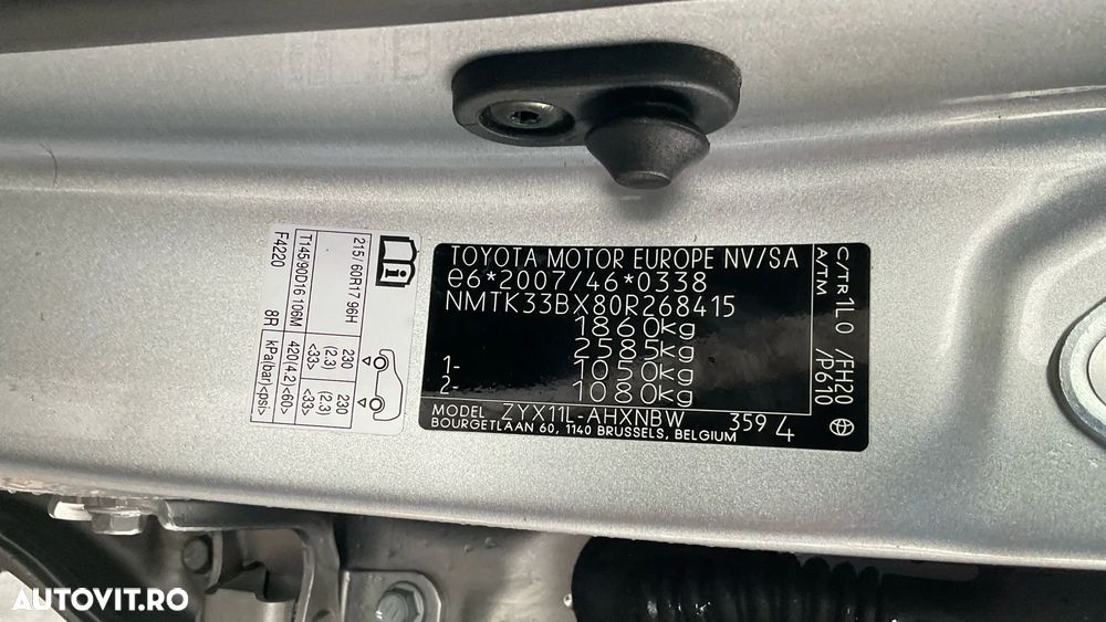 Toyota C-HR 1.8 HSD 122 CP 4x2 CVT Core - 33