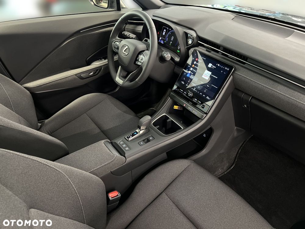 Lexus LBX 1.5 Hybrid - 10