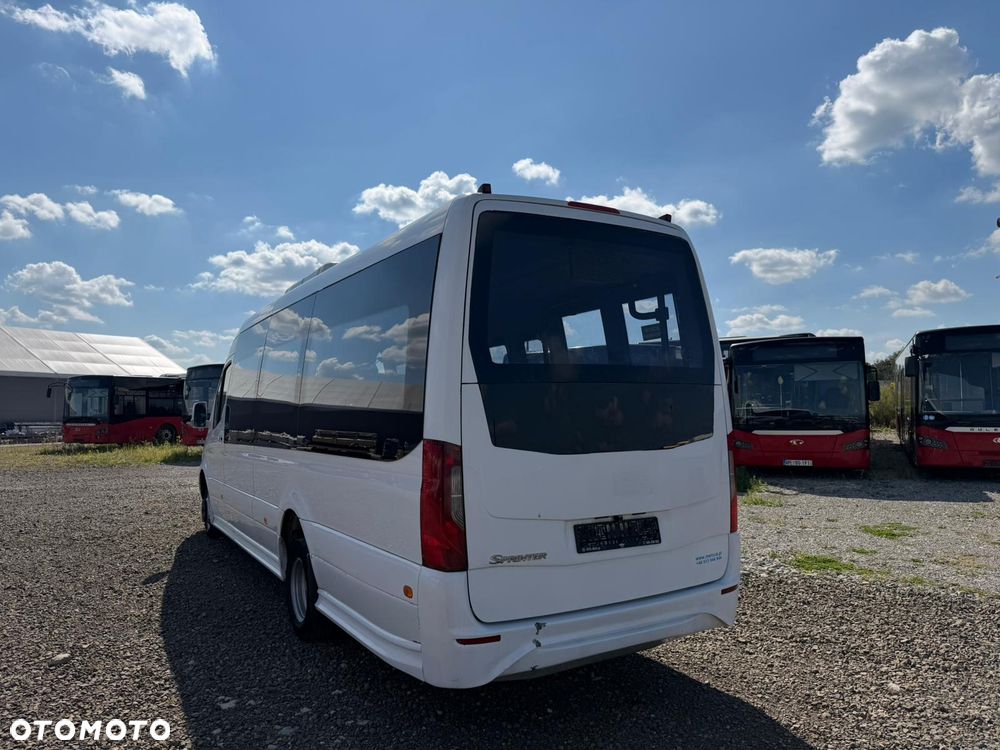 Mercedes-Benz Sprinter 517 - 5