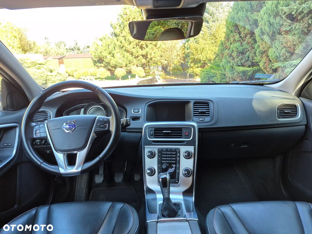 Volvo V60 D3 Drive-E Ocean Race - 12