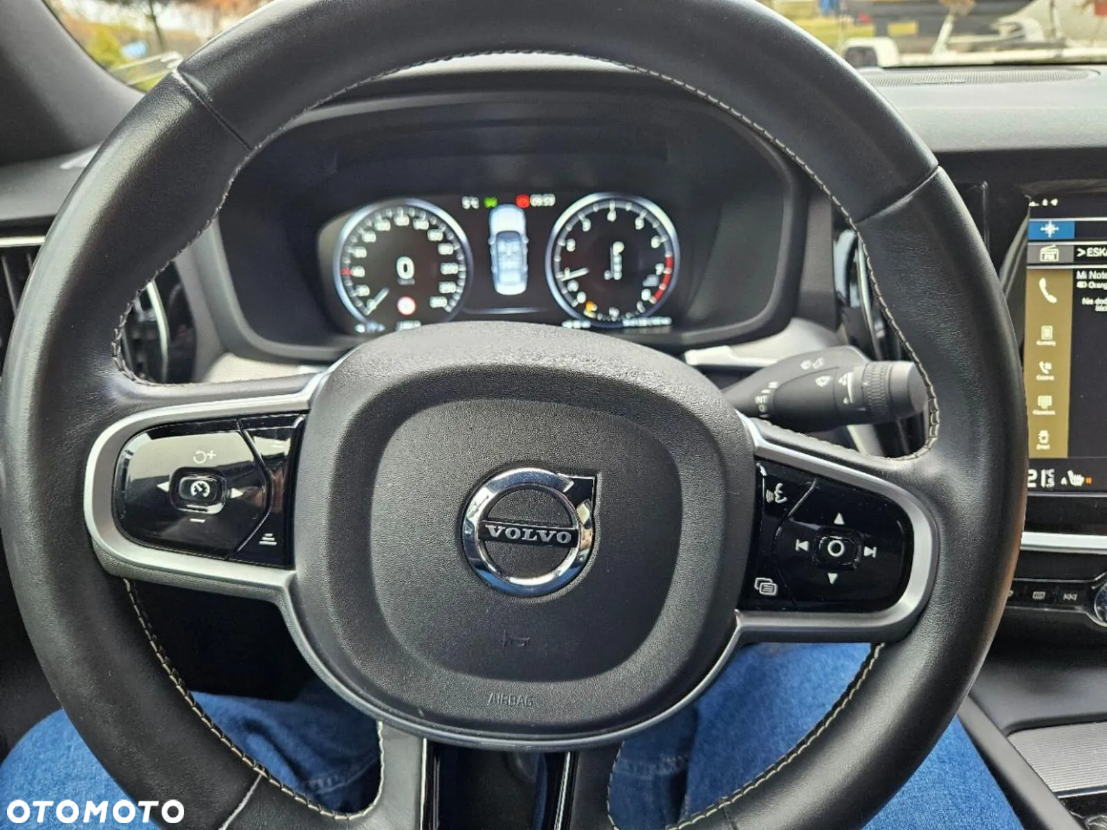 Volvo S60 T4 R-Design - 11