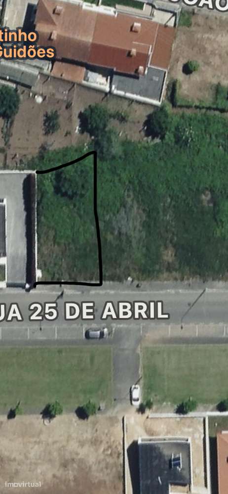 Terreno urbano com acesso pavimentado na Trofa - Grande imagem: 2/3