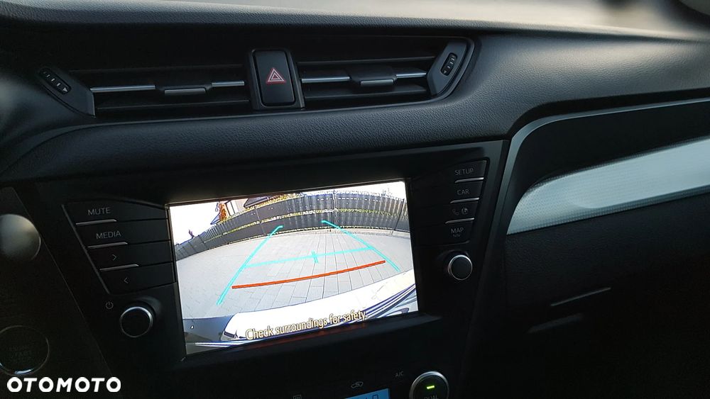 Toyota Avensis 2.0 D-4D Prestige - 10