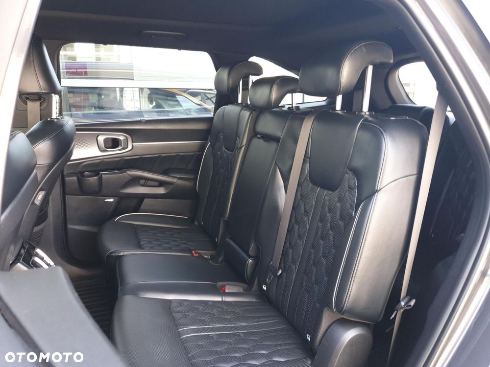 Kia Sorento - 16