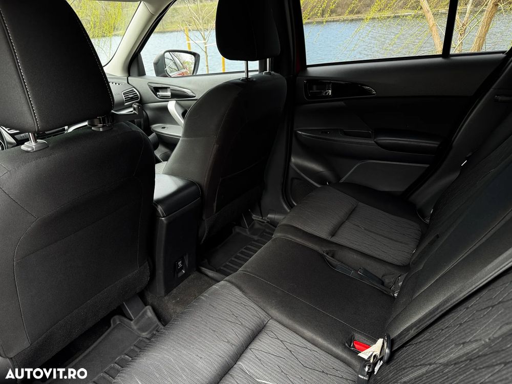 Mitsubishi Eclipse-Cross 1.5-litre 16-valve DOHC MIVEC 4X4 Intense+ Aut. - 14