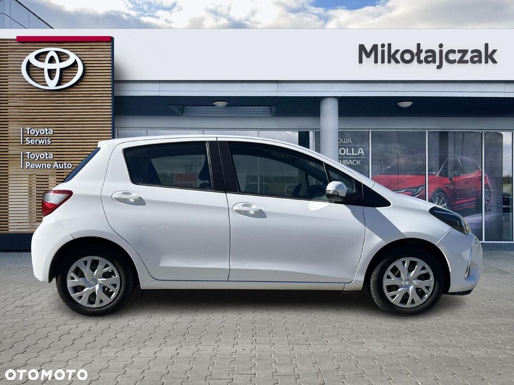 Toyota Yaris - 12