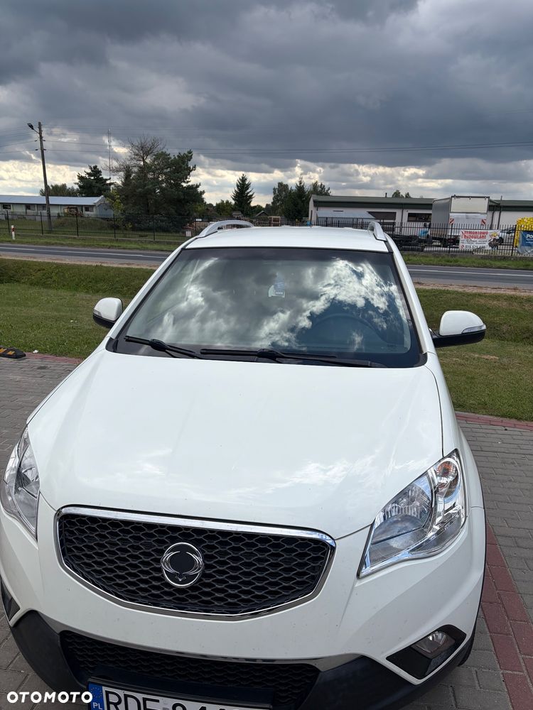 SsangYong/KGM Korando 2.0 E-XDi DPF 2WD Automatik Quartz - 2