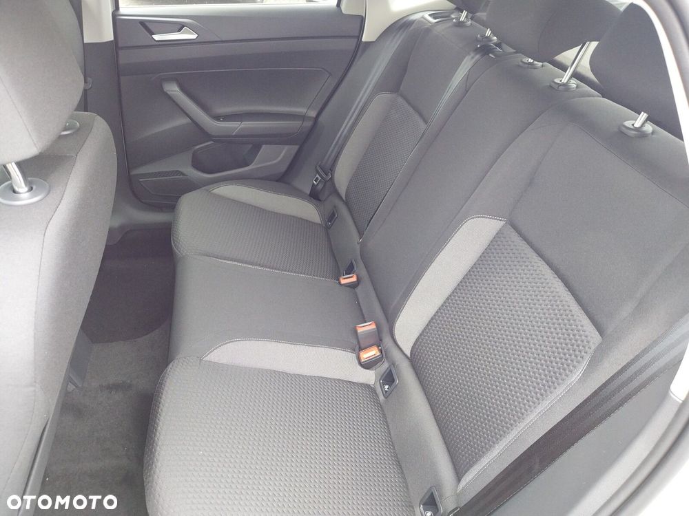 Volkswagen Polo - 16