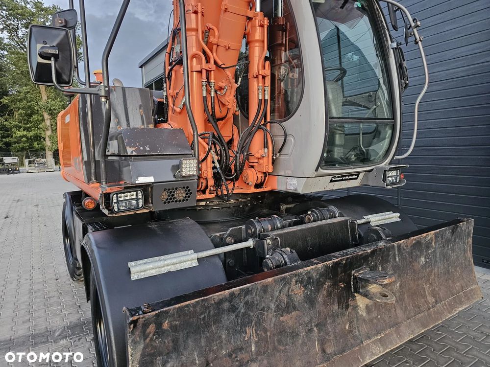 Hitachi ZX160W - 9