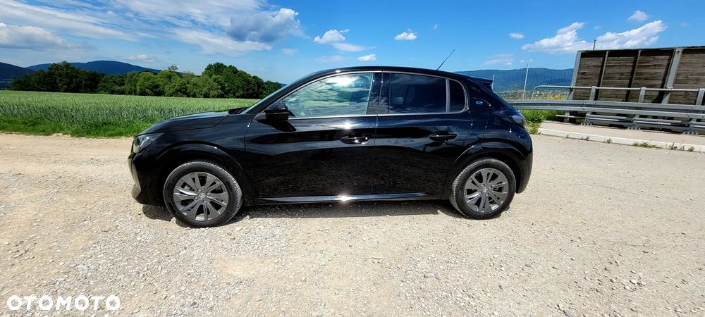 Peugeot 208 Elektromotor 136 Allure+ - 11