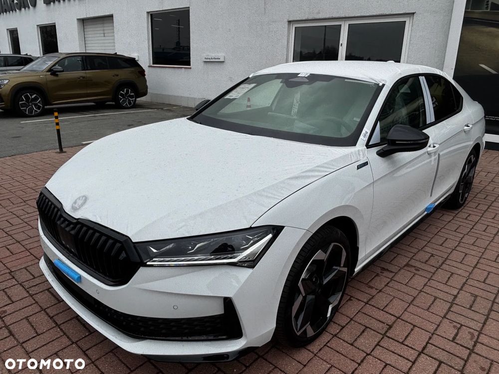Skoda Superb 2.0 TDI SCR 4x4 Sportline DSG - 3