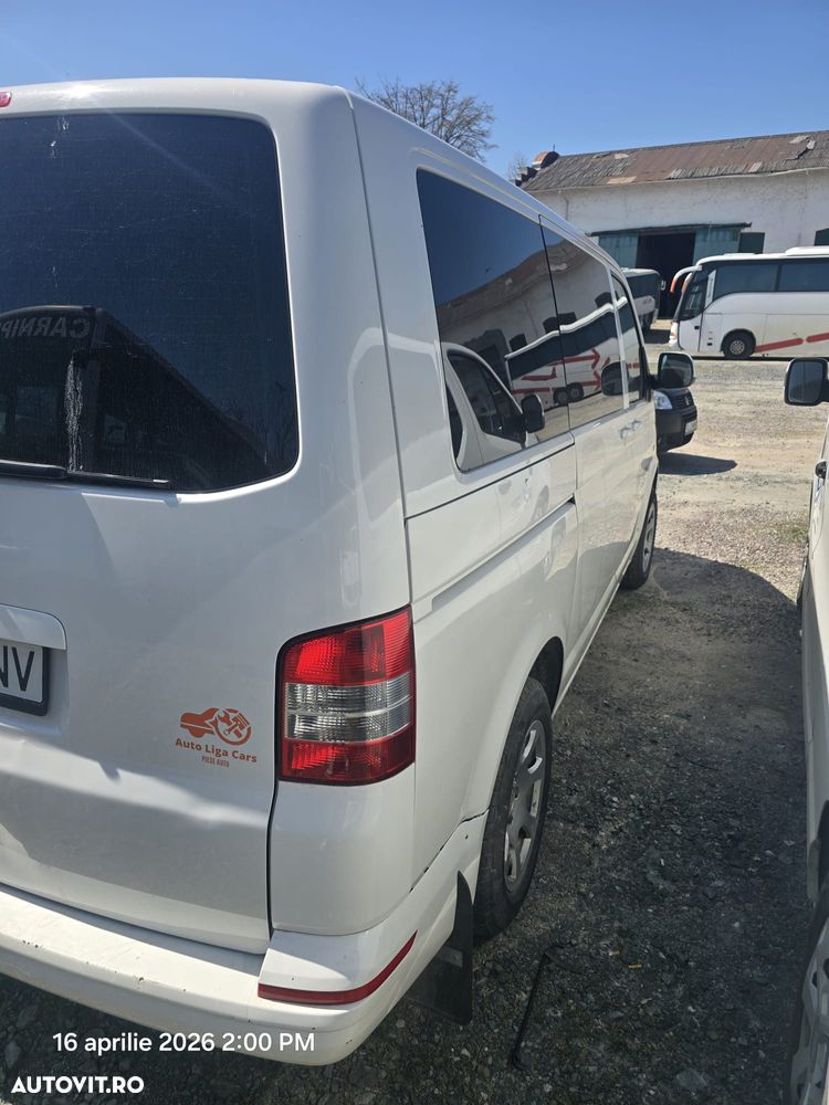 Volkswagen Caravelle - 7