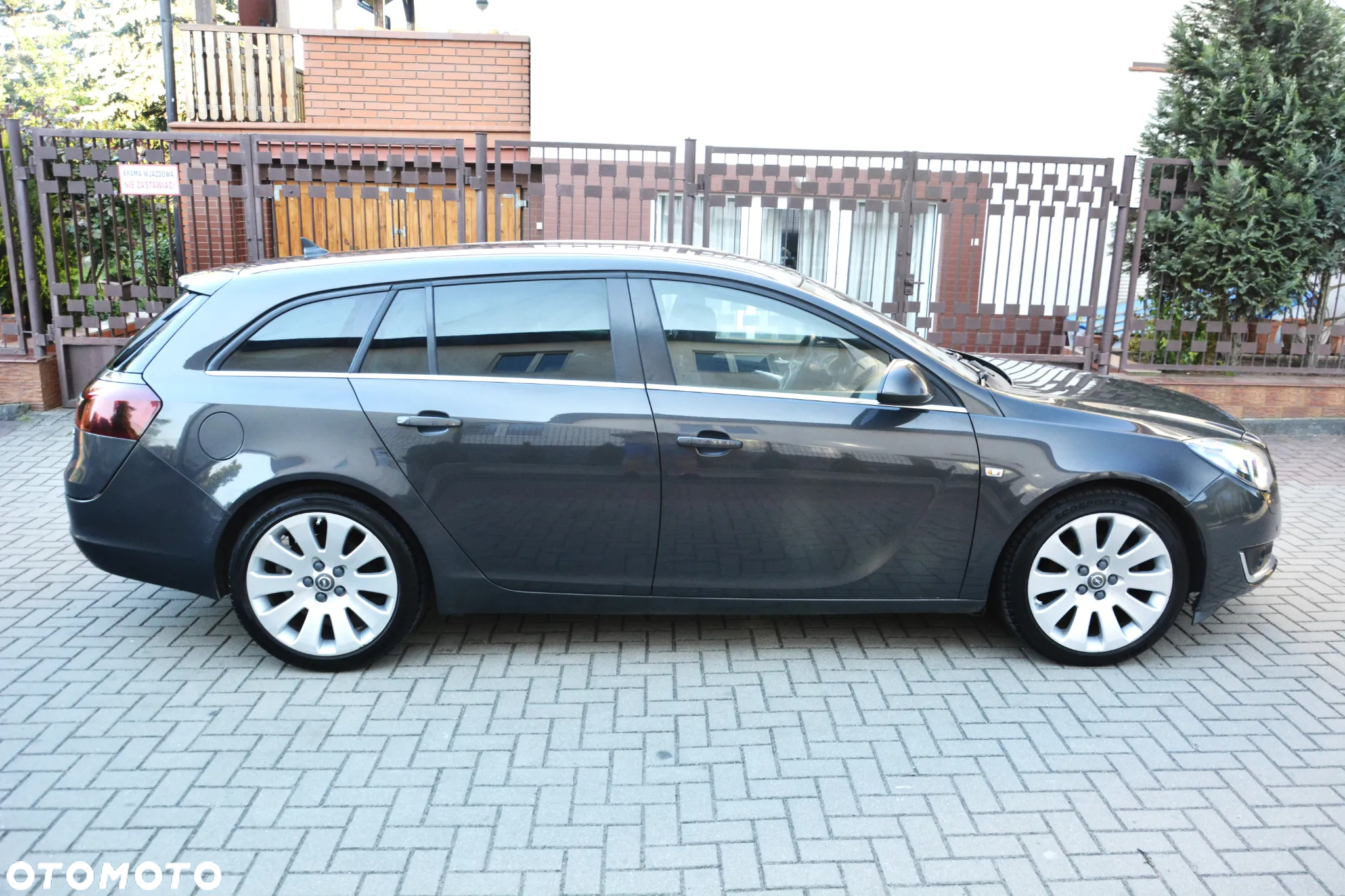 Opel Insignia - 18