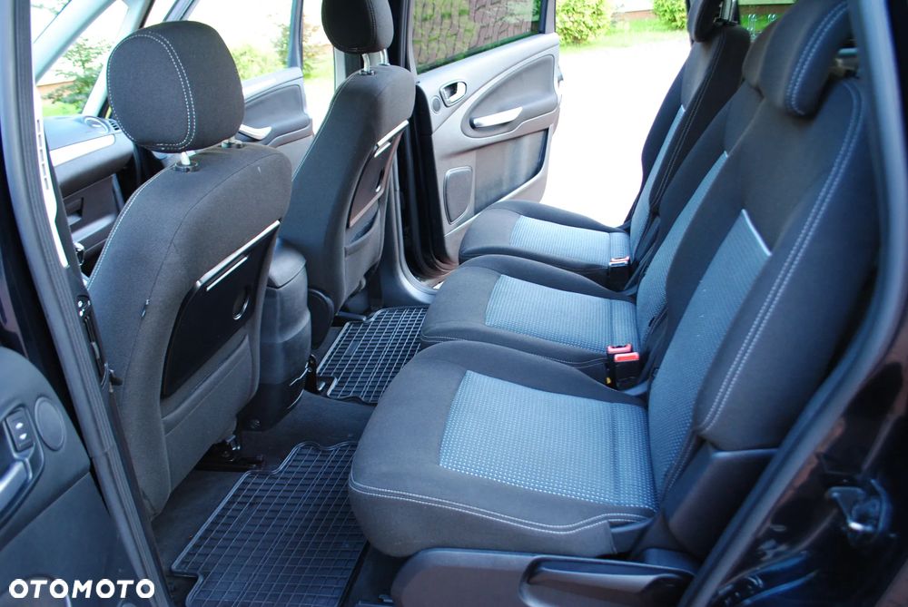 Ford Galaxy 2.0 TDCi Trend - 13