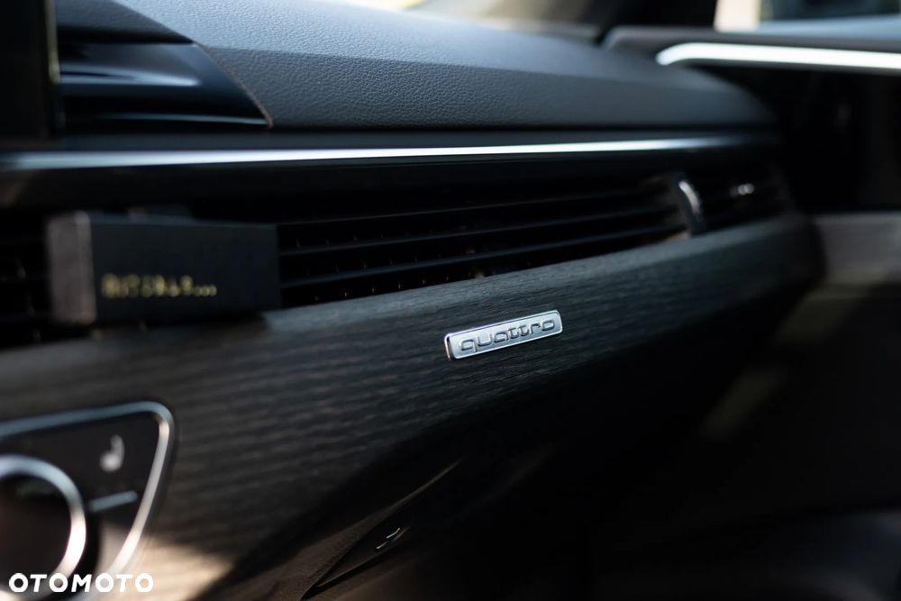 Audi A4 Limousine - 15