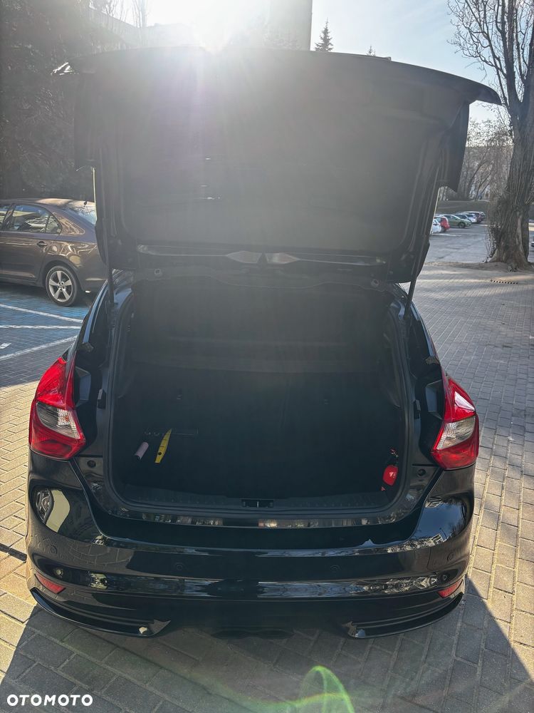 Ford Focus 2.0 EcoBoost ST mit Leder-Exclusiv-Paket - 18