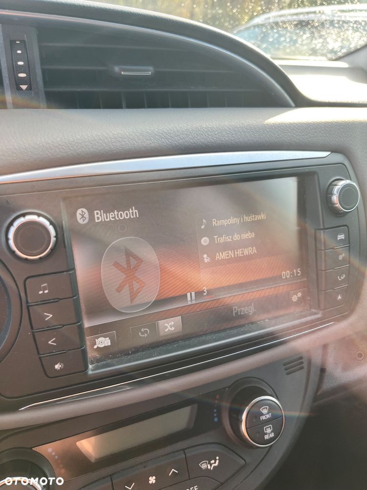 Toyota Yaris 1.0 Premium EU6 - 14