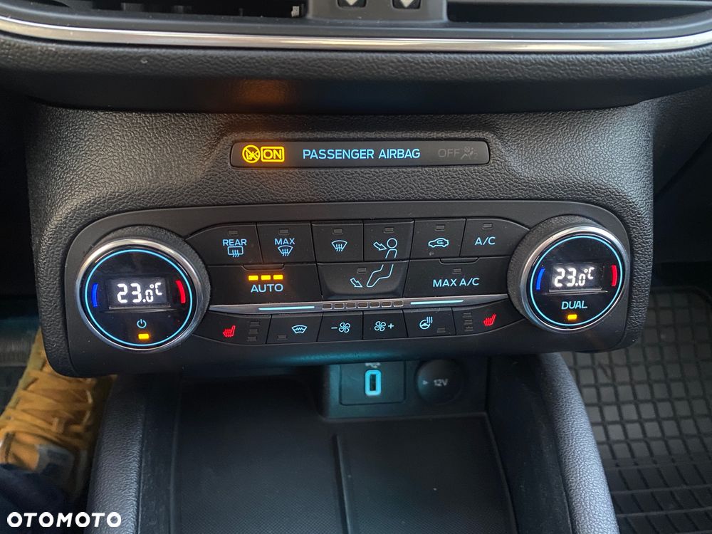 Ford Focus 2.0 EcoBlue Titanium X - 15