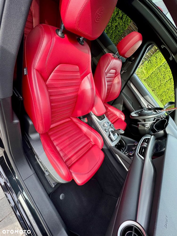Alfa Romeo Stelvio 2.0 Turbo Veloce Q4 - 2