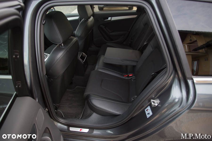 Audi A4 Avant 1.8 TFSI S line Sportpaket - 35