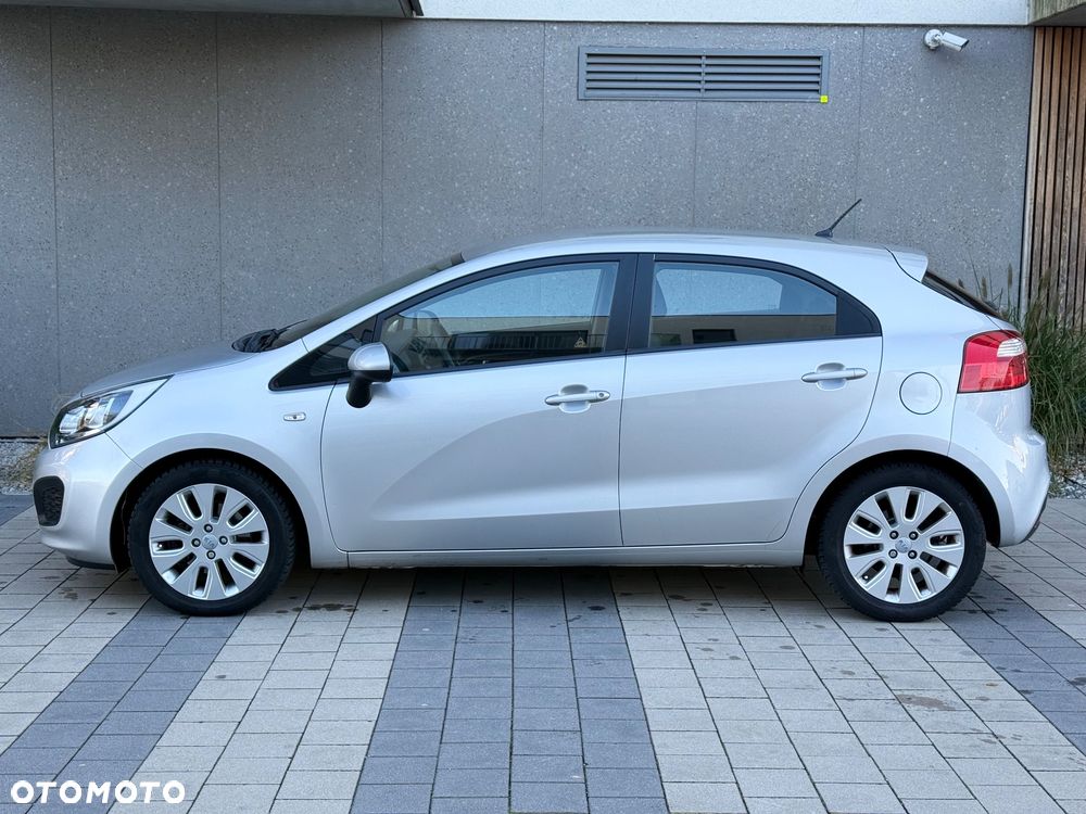 Kia Rio - 21