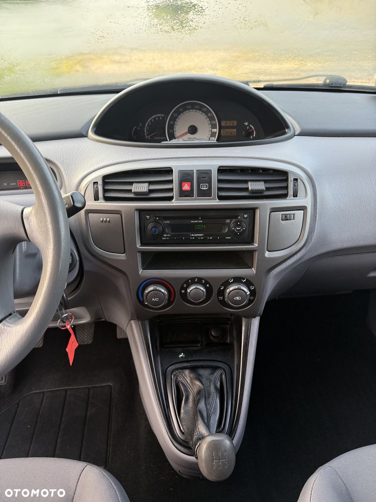 Hyundai Matrix 1.6 Comfort - 16