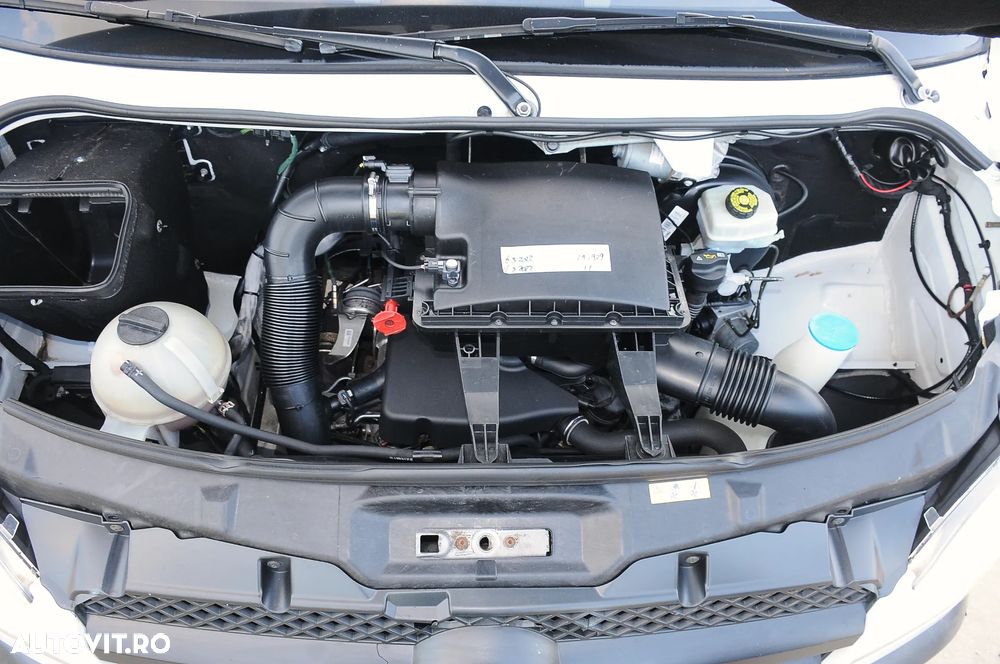 Mercedes-Benz Sprinter - 10