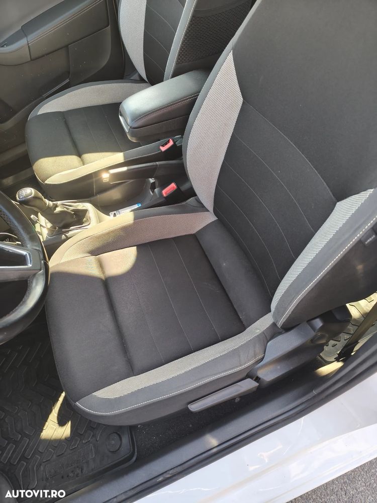 Skoda RAPID 1.2 TSI Style - 2