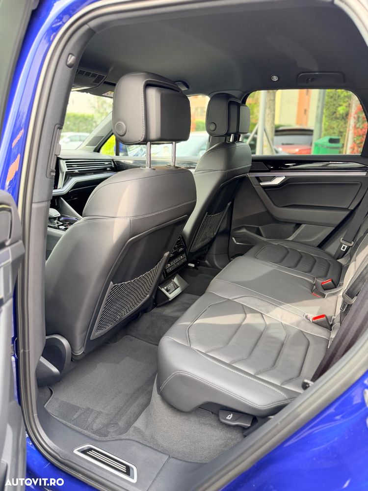 Volkswagen Touareg 3.0 V6 TDI SCR 4Motion Automatik R-Line - 16