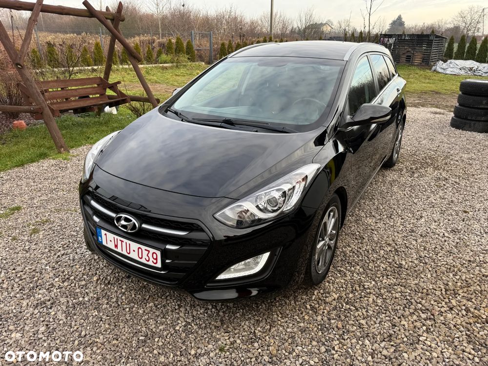 Hyundai i30 blue Kombi 1.6 GDi Passion - 7