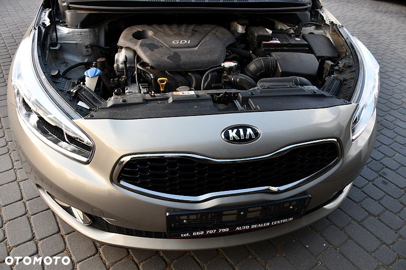 Kia Ceed 1.6 GDI Platinum Edition - 37
