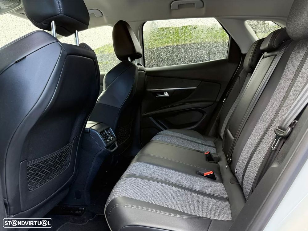 Peugeot 3008 1.2 PureTech Allure - 14